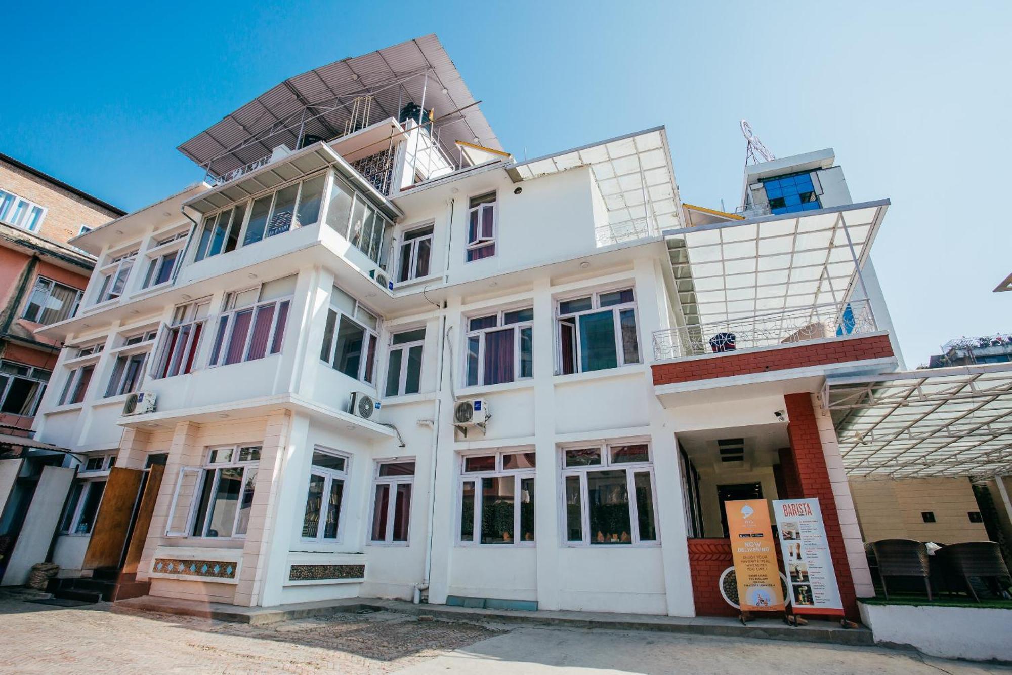 Oyo 11474 Gangaur Regency Boutique Hotel Katmandú Exterior foto
